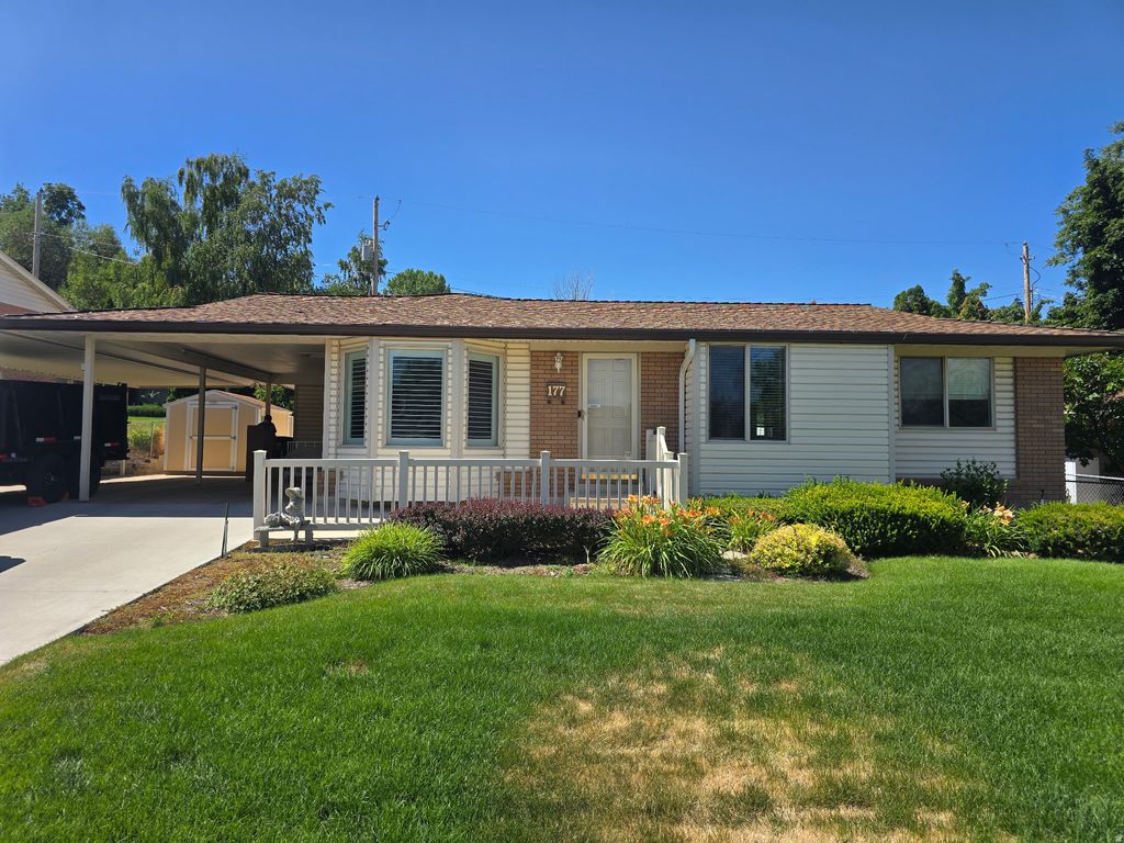 Photo of 177 E 5200 S, Washington Terrace, UT 84405 (MLS # 2173674)