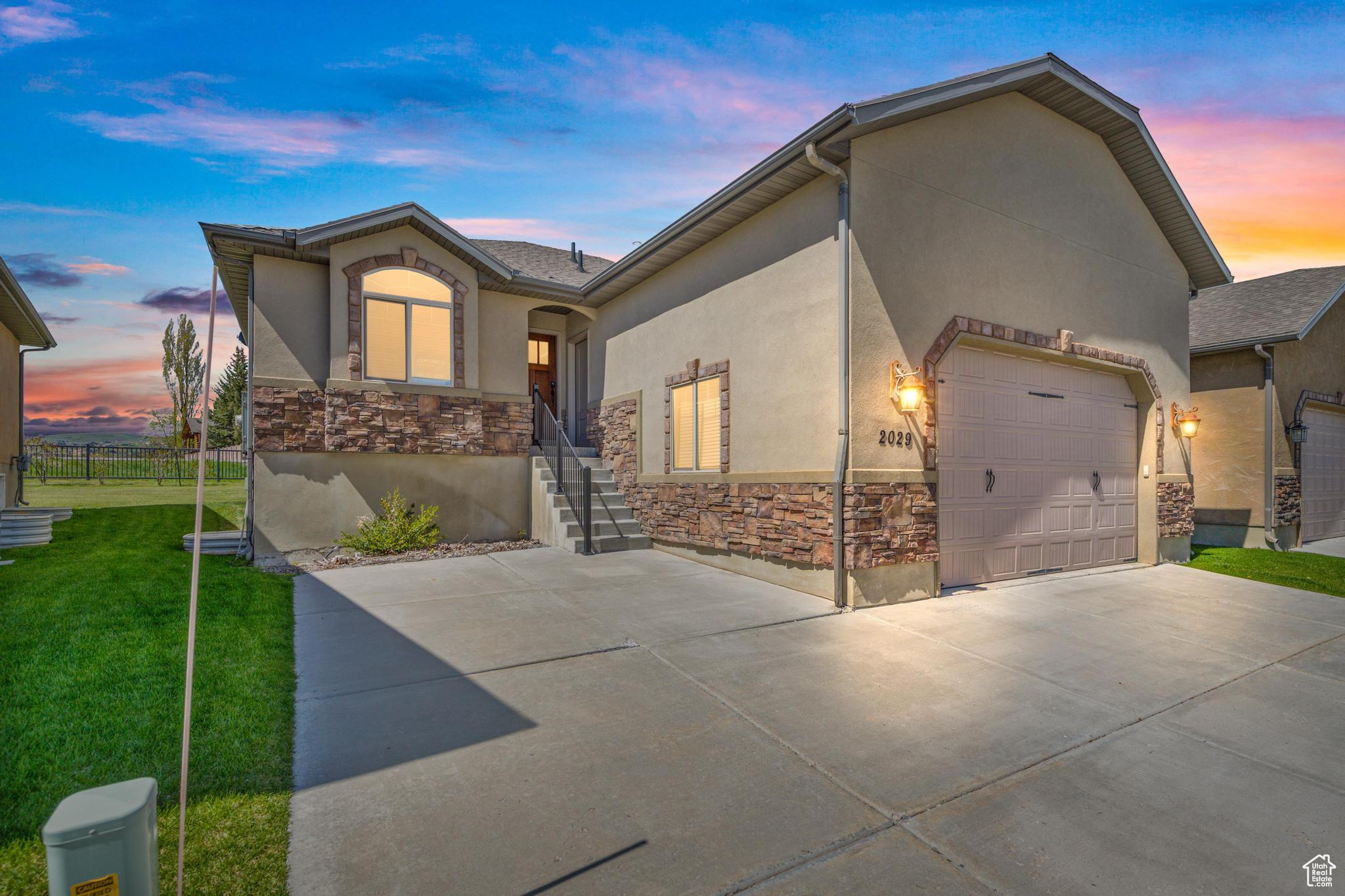 THE COTTAGES - Residential