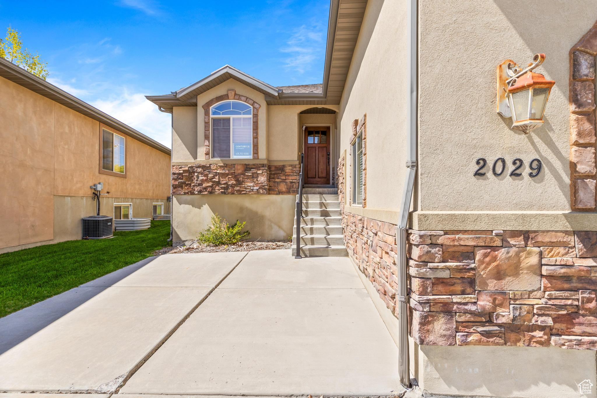 THE COTTAGES - Residential