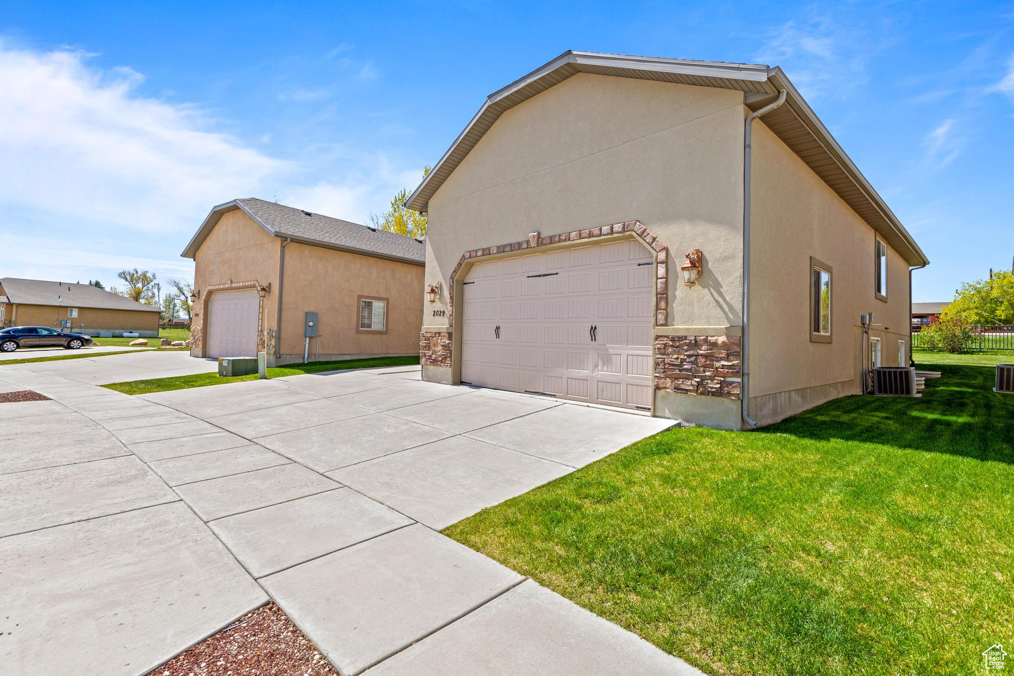 THE COTTAGES - Residential