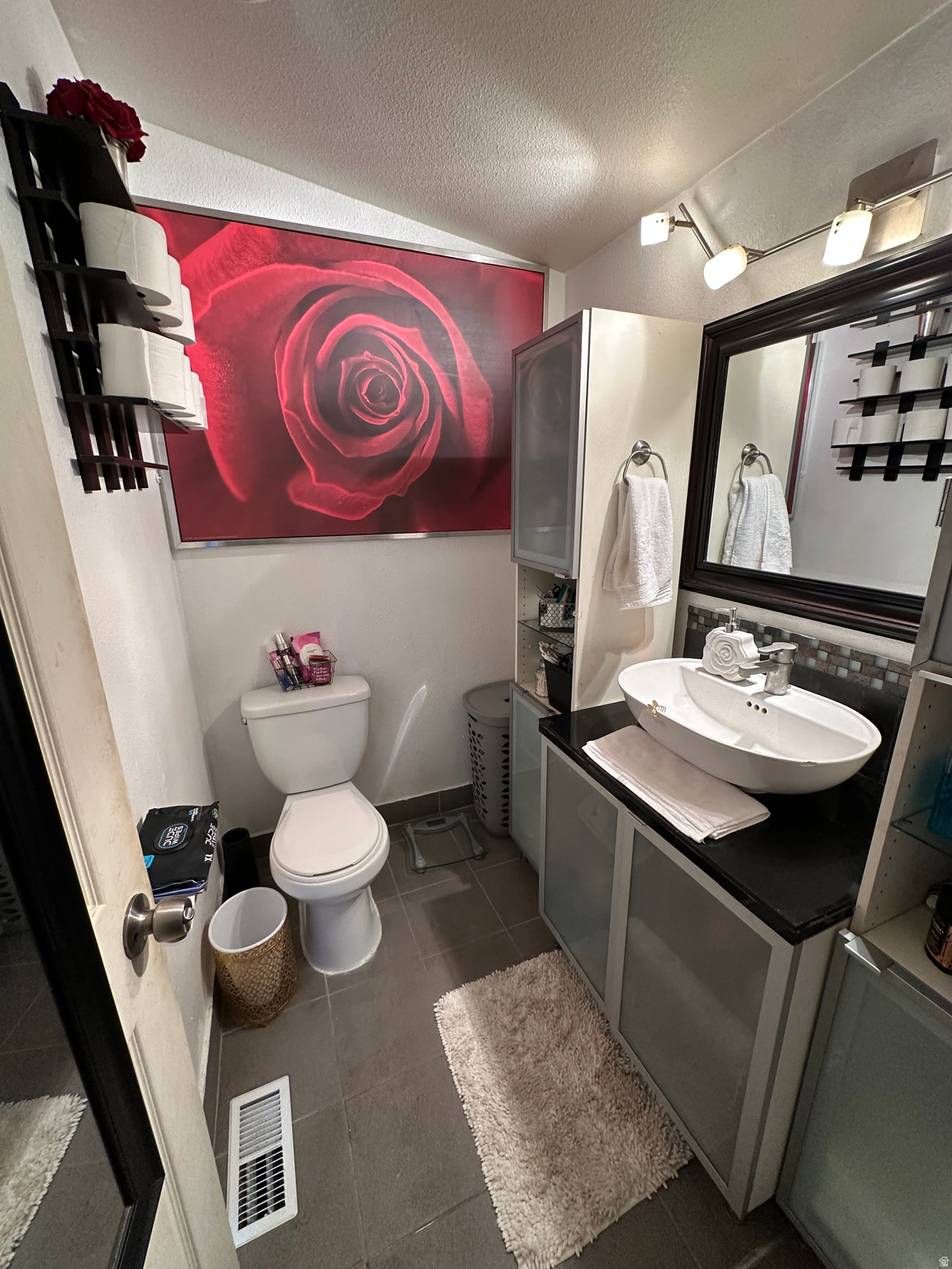 ALHAMBRA PLACE - Residential