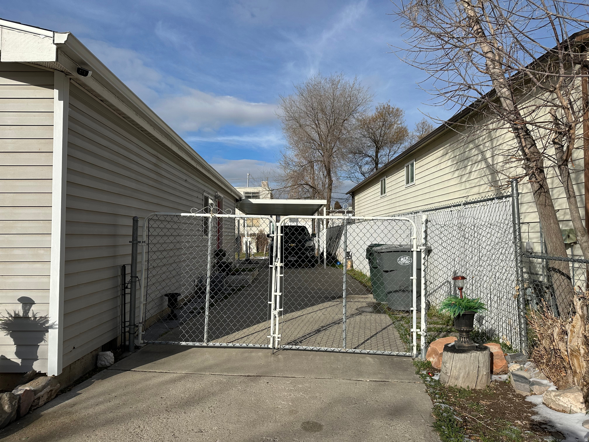 ALHAMBRA PLACE - Residential