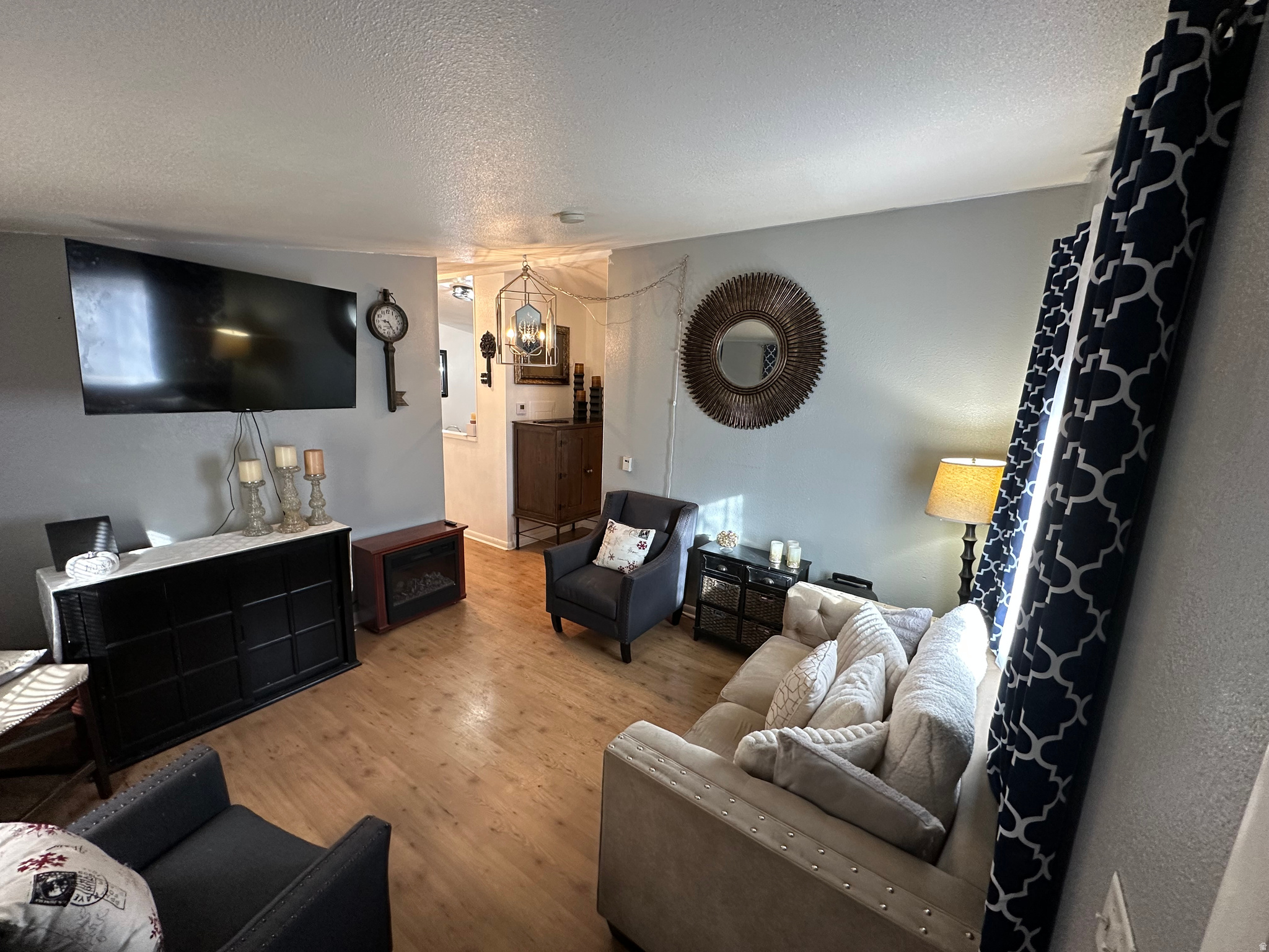 ALHAMBRA PLACE - Residential