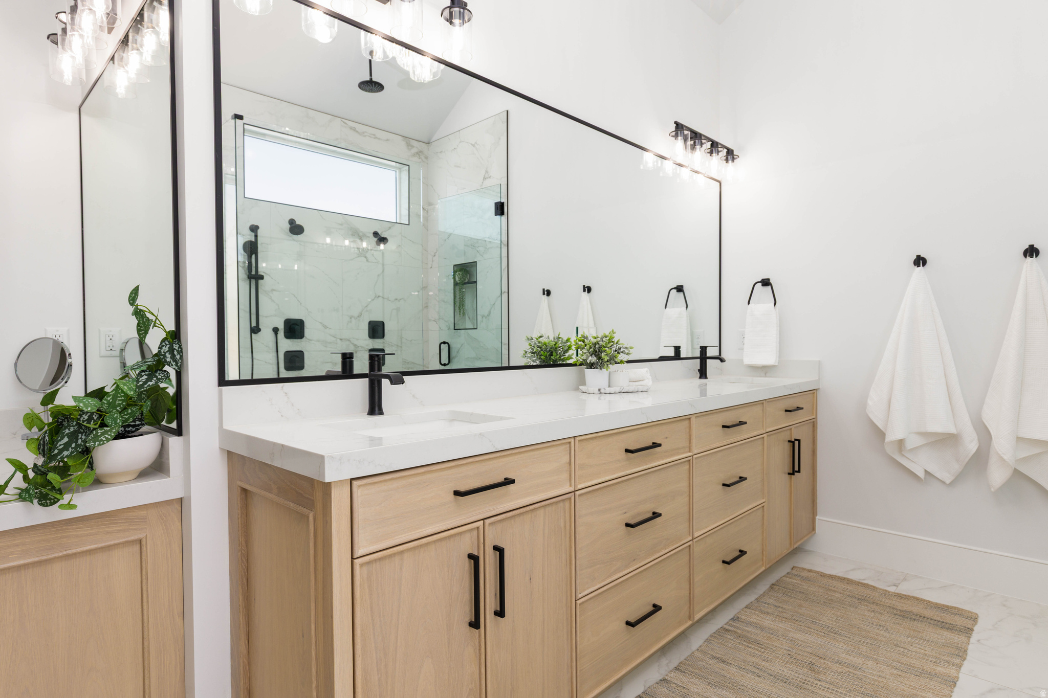 FIELDSTONE - Residential