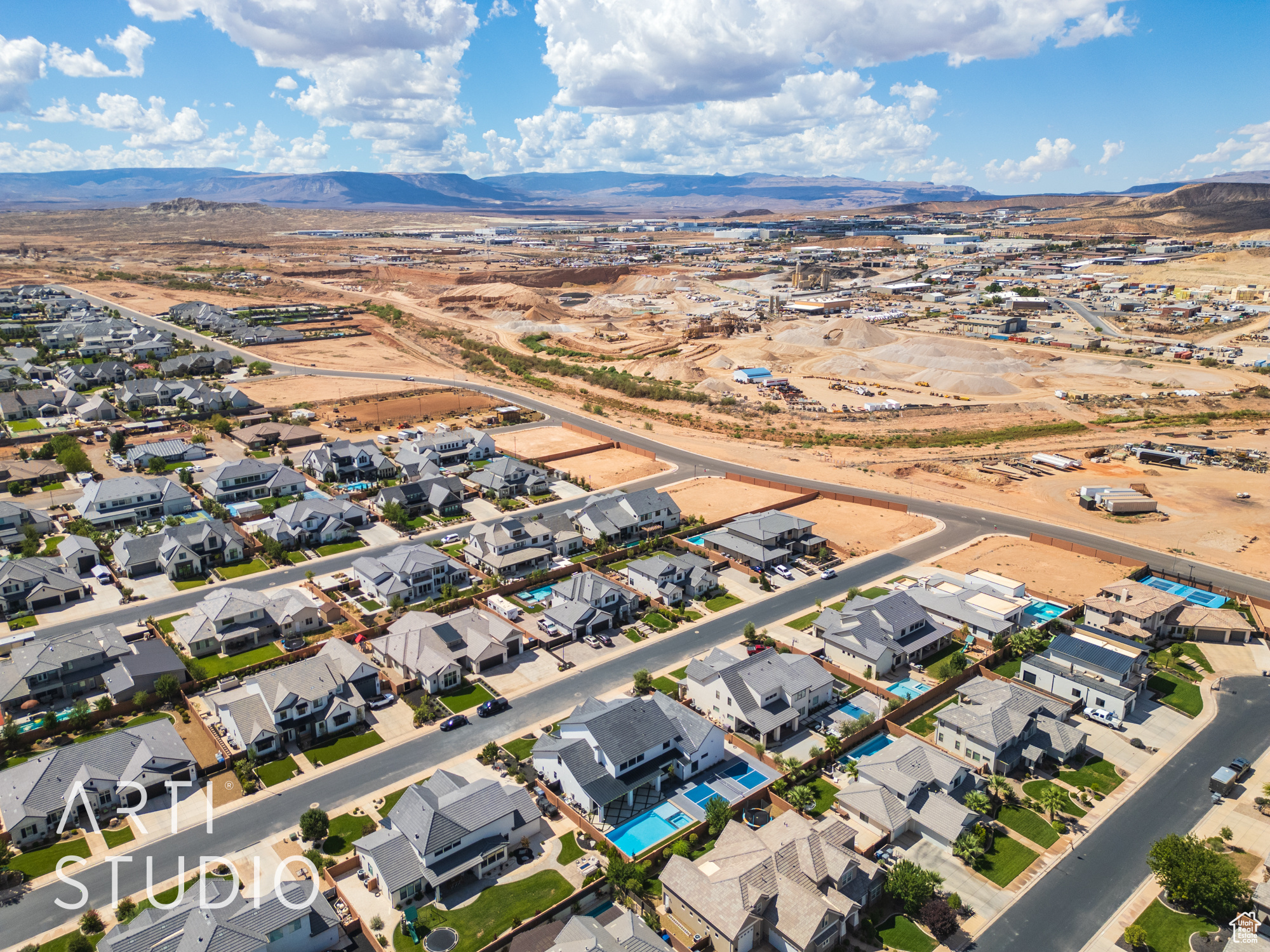 FIELDSTONE - Residential