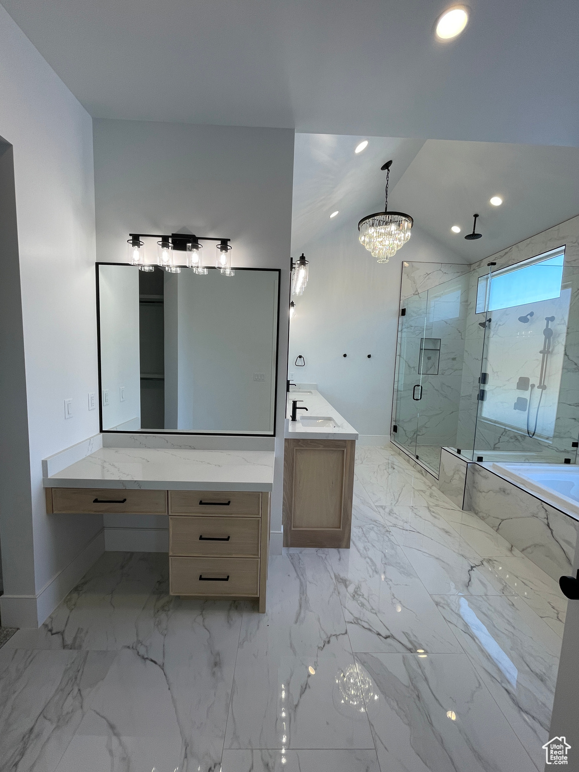 FIELDSTONE - Residential