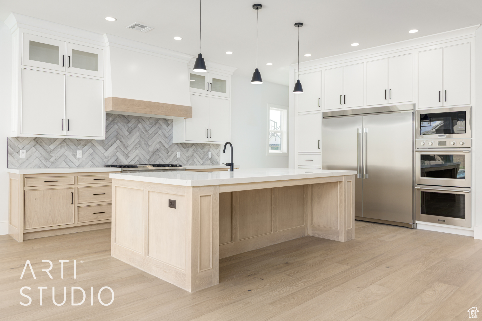 FIELDSTONE - Residential