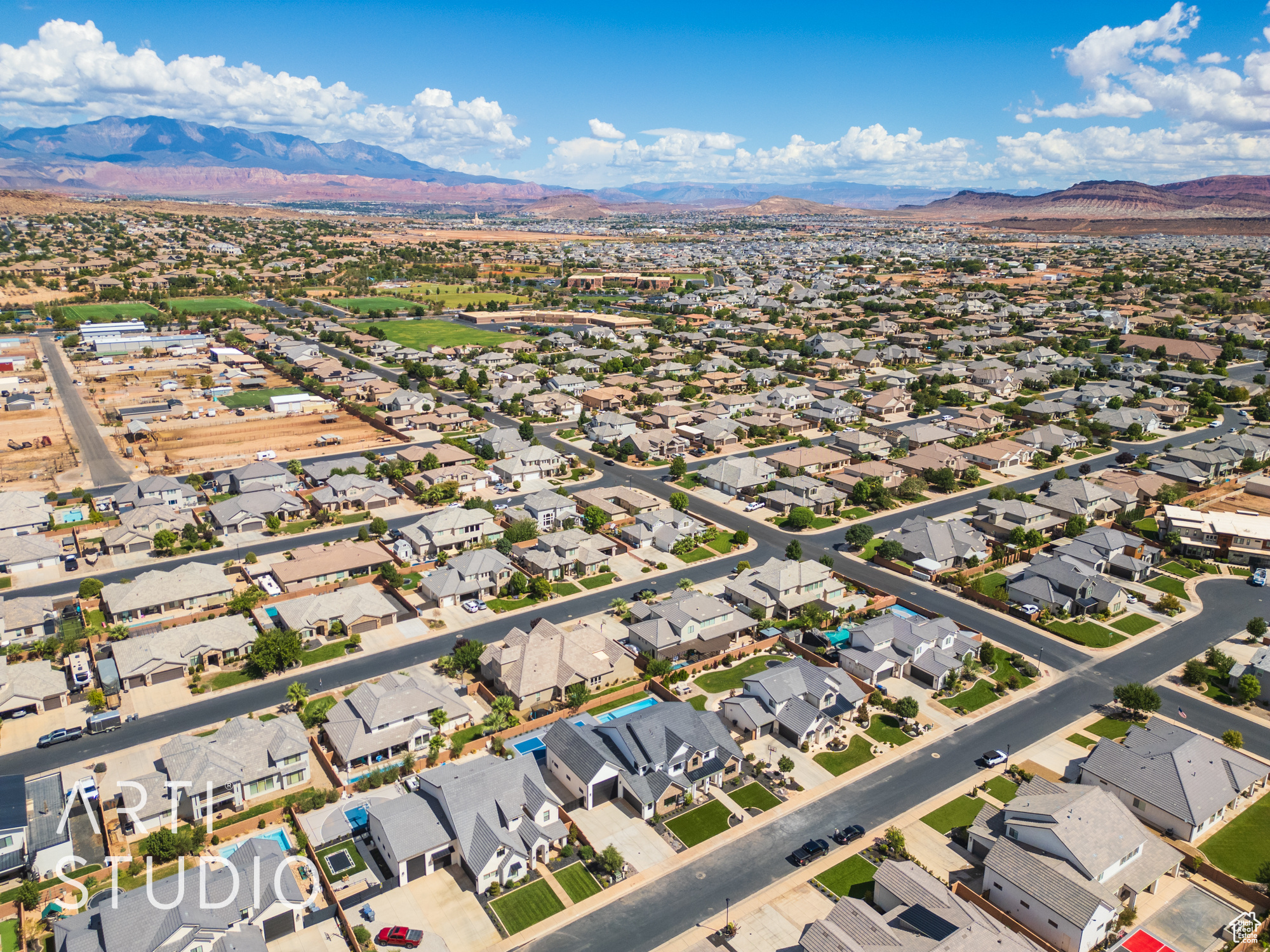 FIELDSTONE - Residential