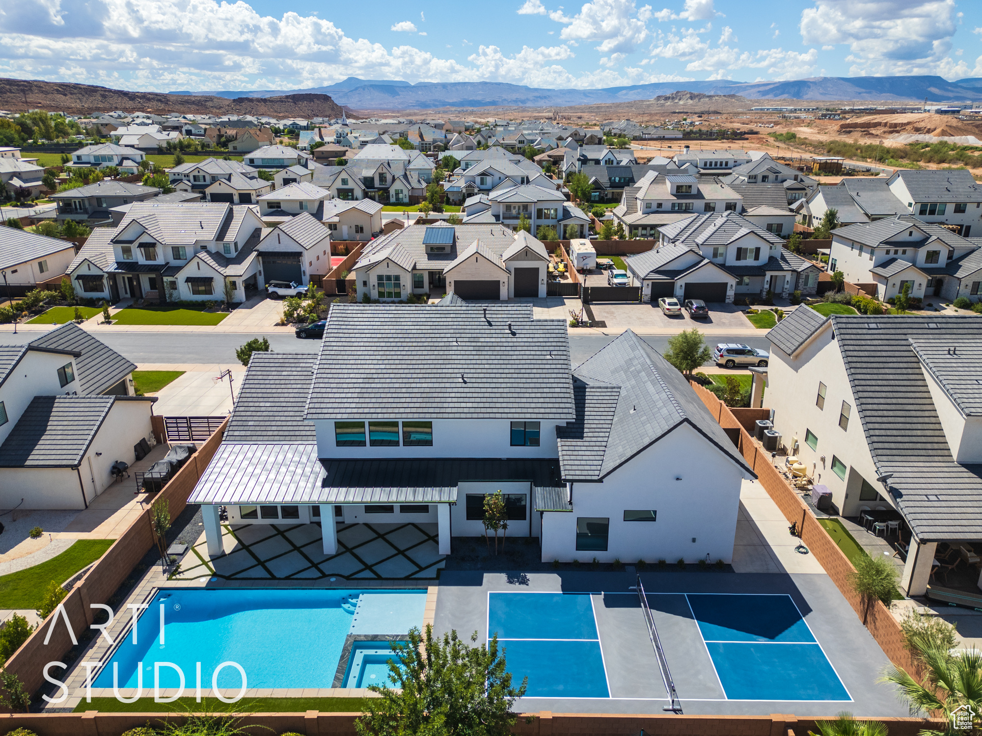 FIELDSTONE - Residential