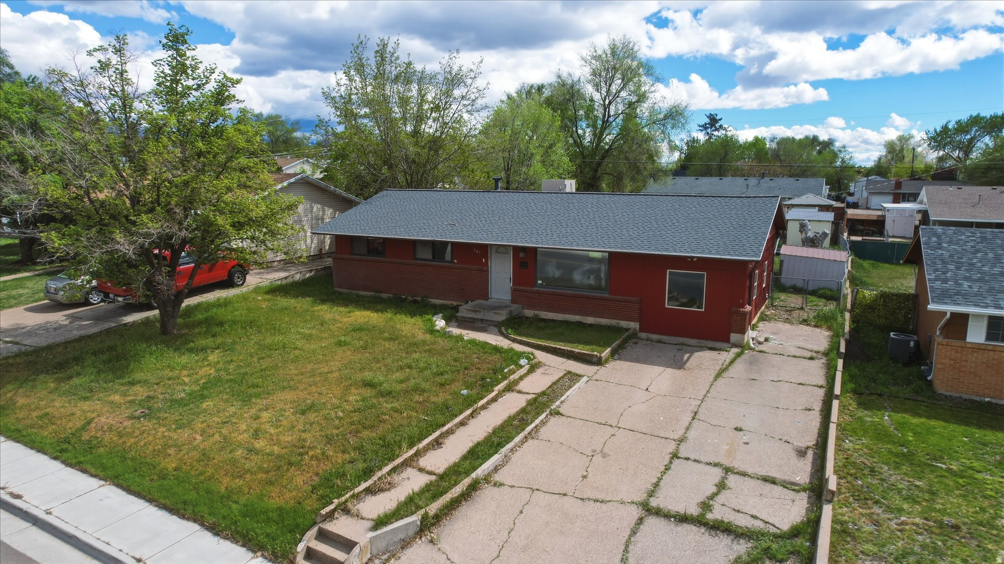 ENCHANTED HOMES - Residential