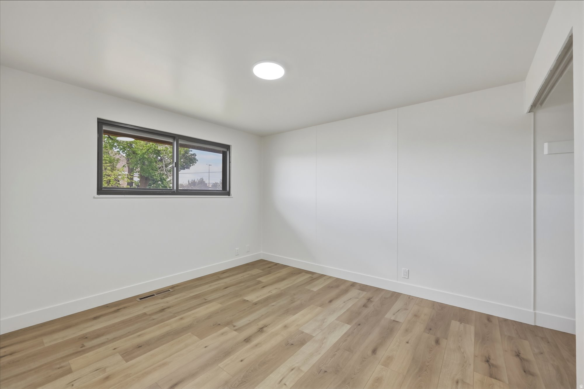 ENCHANTED HOMES - Residential