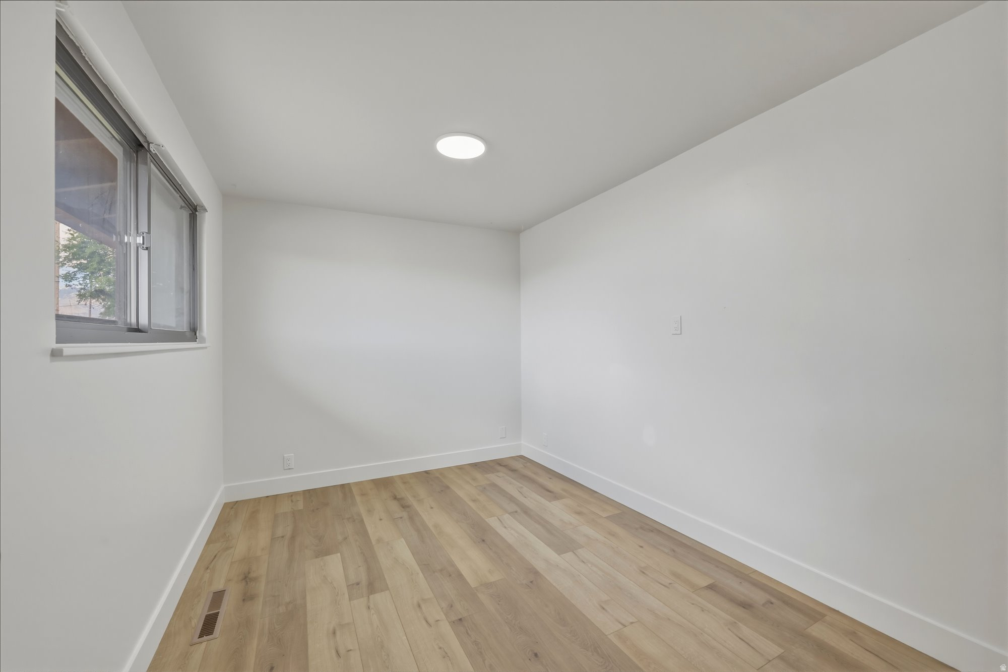 ENCHANTED HOMES - Residential