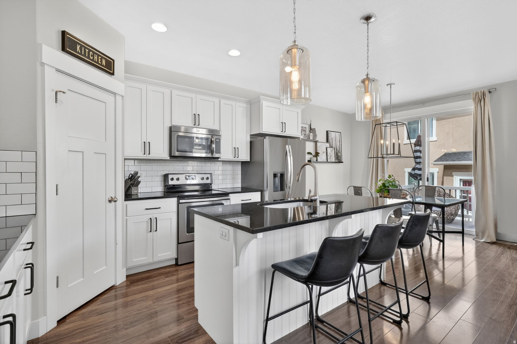 SHADOW RUN - Residential