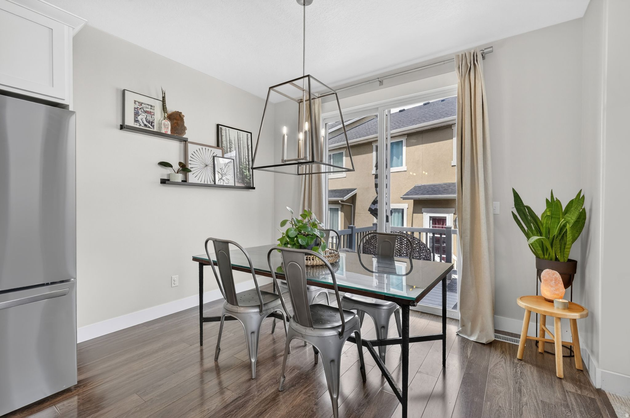 SHADOW RUN - Residential