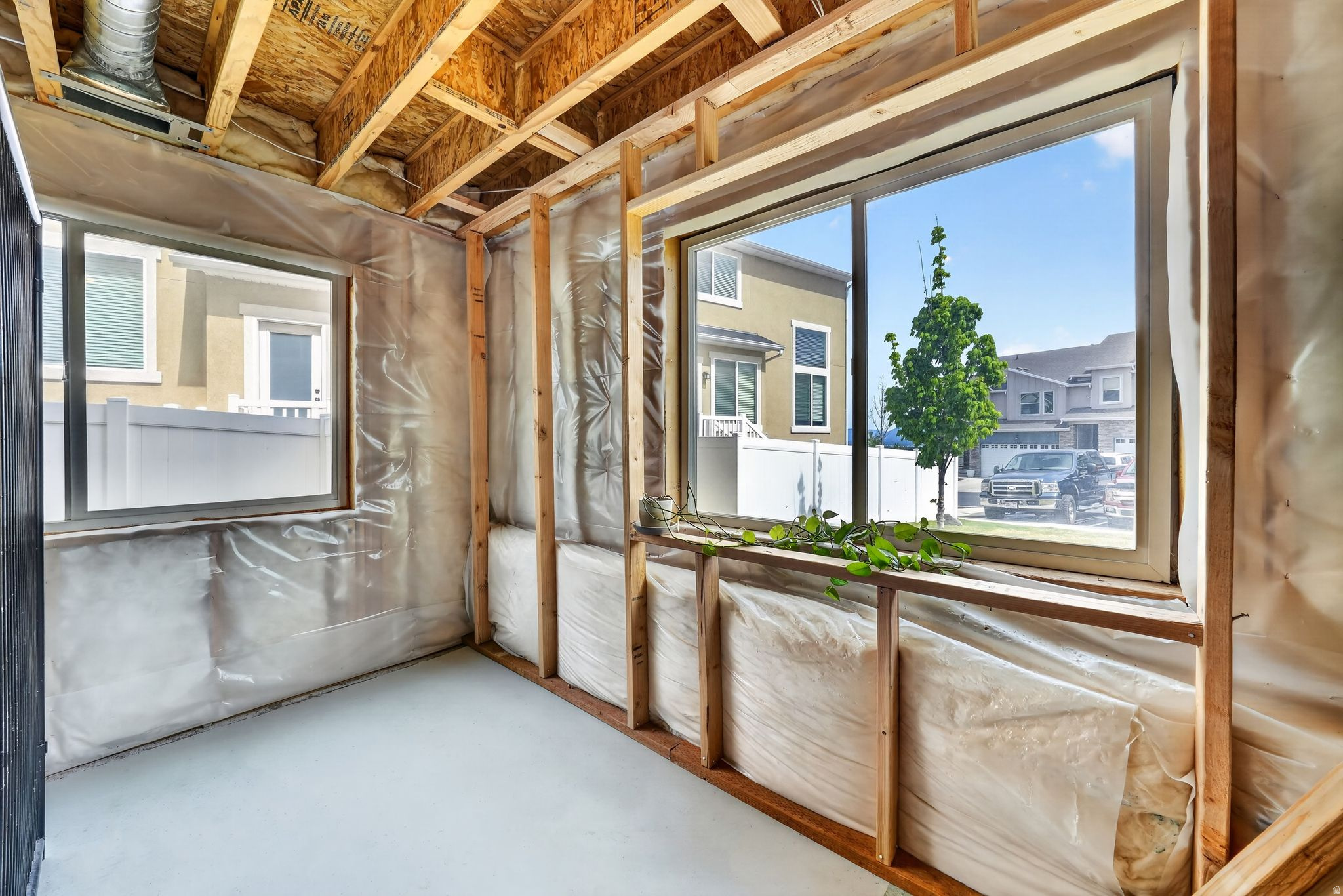 SHADOW RUN - Residential