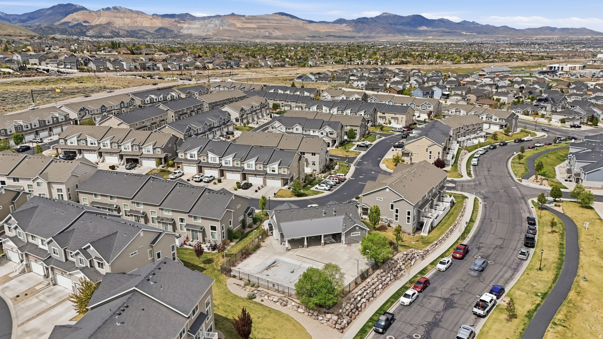 SHADOW RUN - Residential