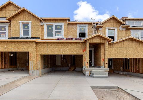 Photo of 1532 W BANNER DR #814, Saratoga Springs, UT 84045 (MLS # 2136553)