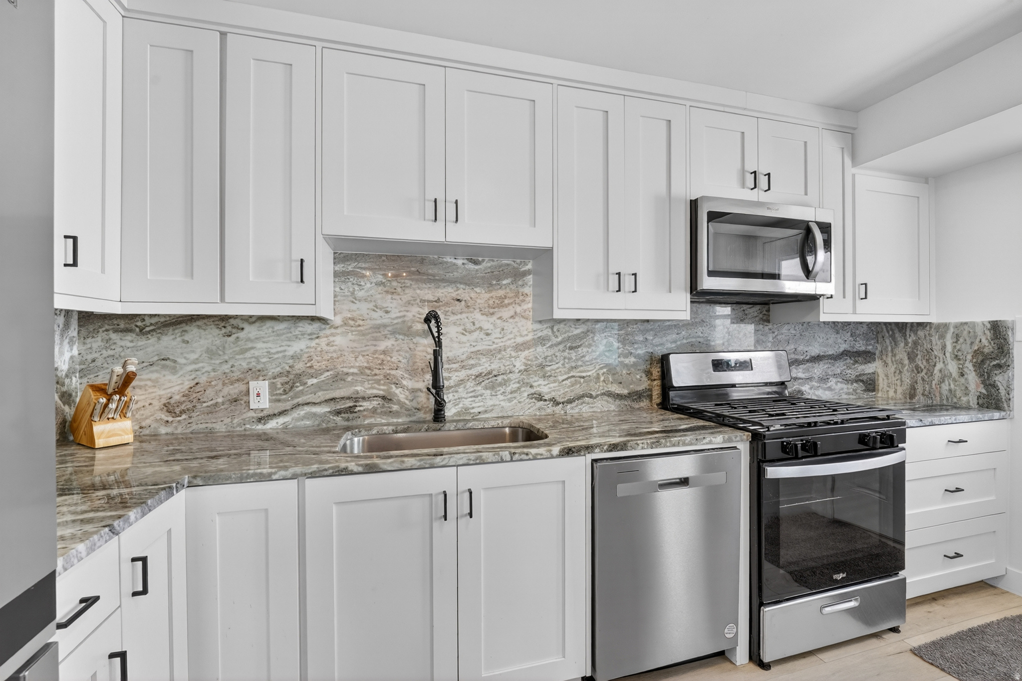 HOFFMAN HEIGHTS - Residential
