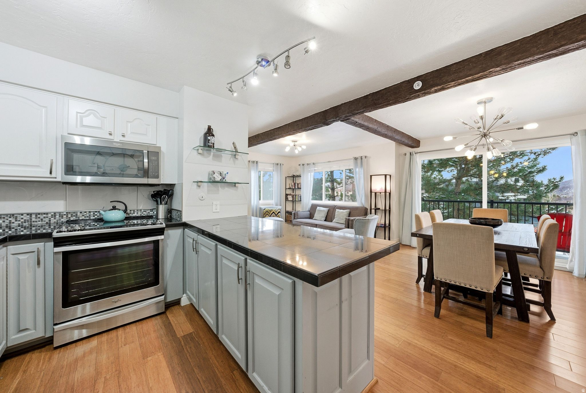 SUN CREEK - Residential