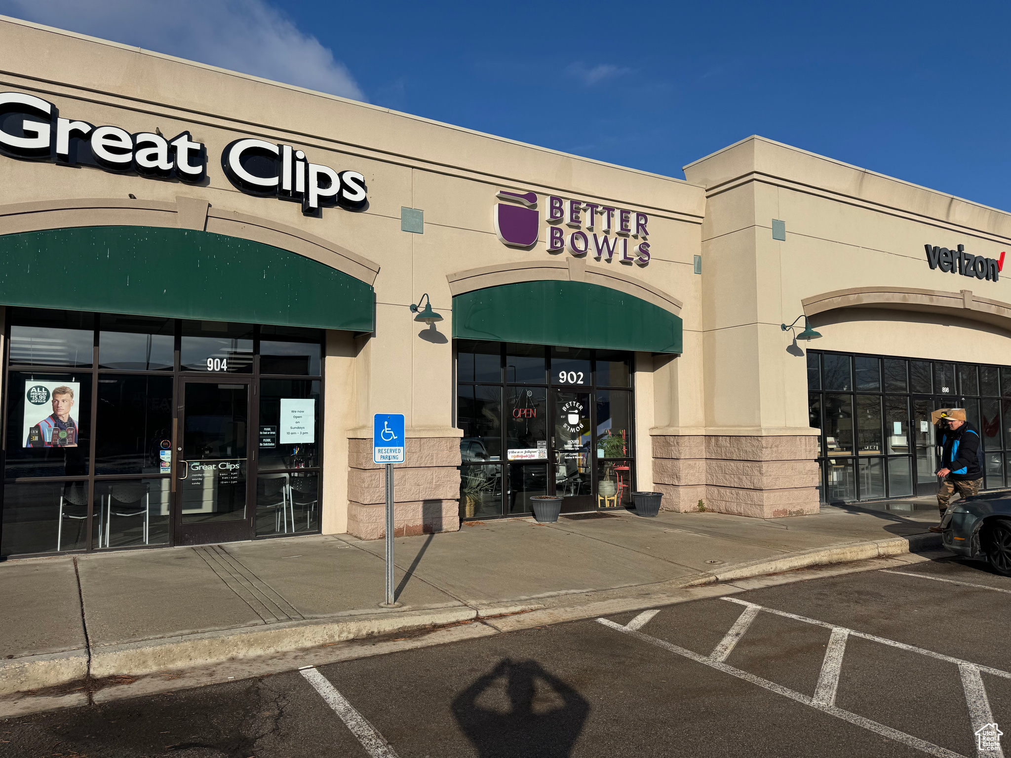 GROWERS GROVE - Commercial Lease