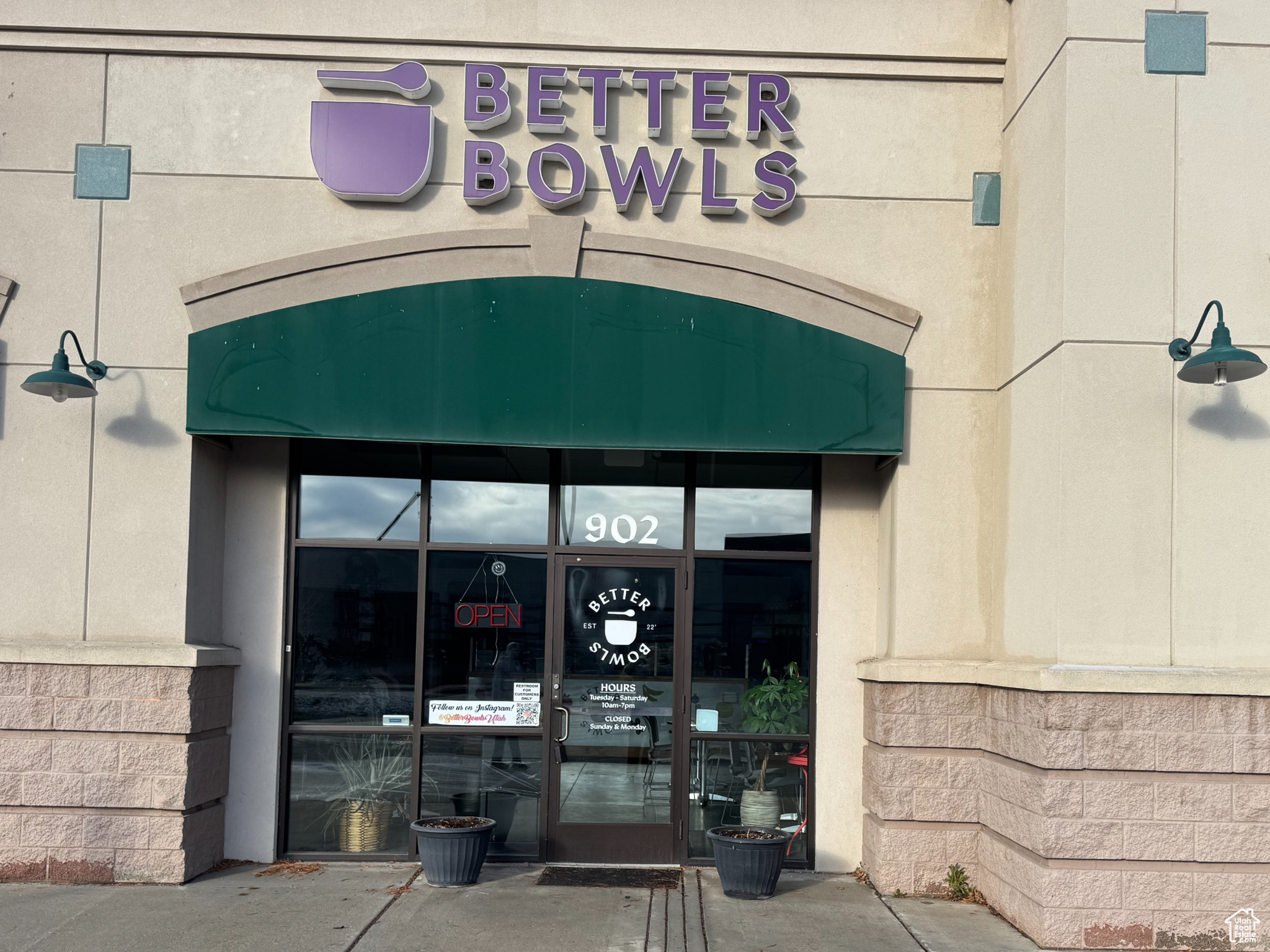 GROWERS GROVE - Commercial Lease