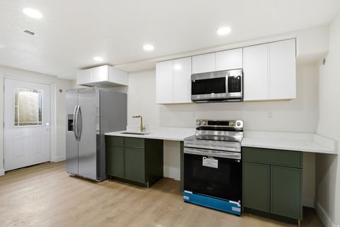 Tiny photo for 1358 E MAPLEWOOD DR, Murray, UT 84121 (MLS # 2127566)