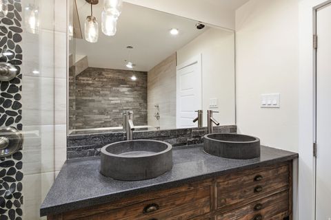 Tiny photo for 1358 E MAPLEWOOD DR, Murray, UT 84121 (MLS # 2127566)