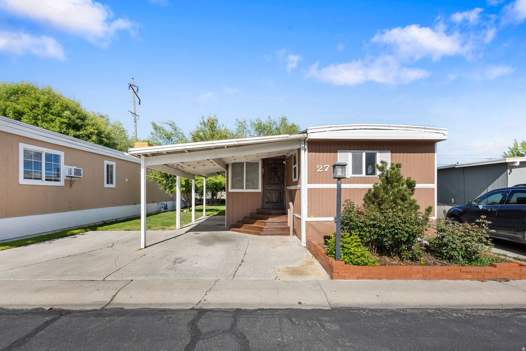 Photo of 360 W 400 N #TRLR27, Springville, UT 84663 (MLS # 2156893)
