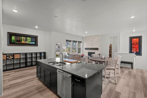 Tiny photo for 11242 S WILLOW WALK DR, South Jordan, UT 84009 (MLS # 2125994)