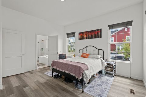 Tiny photo for 11242 S WILLOW WALK DR, South Jordan, UT 84009 (MLS # 2125994)