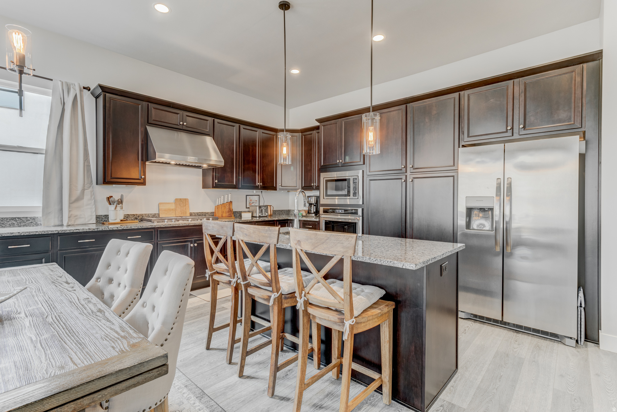 CANYON POINT - Residential