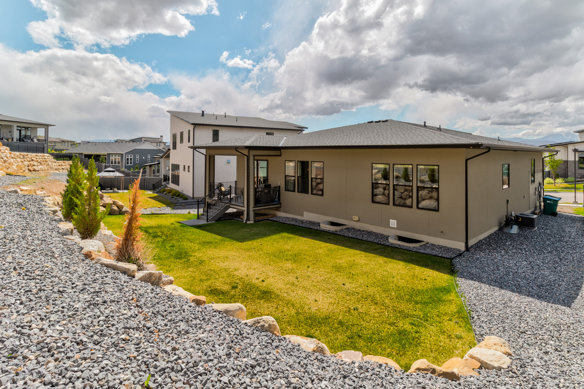 CANYON POINT - Residential