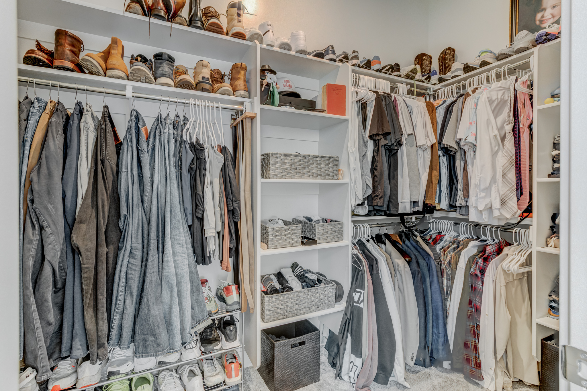 CANYON POINT - Residential