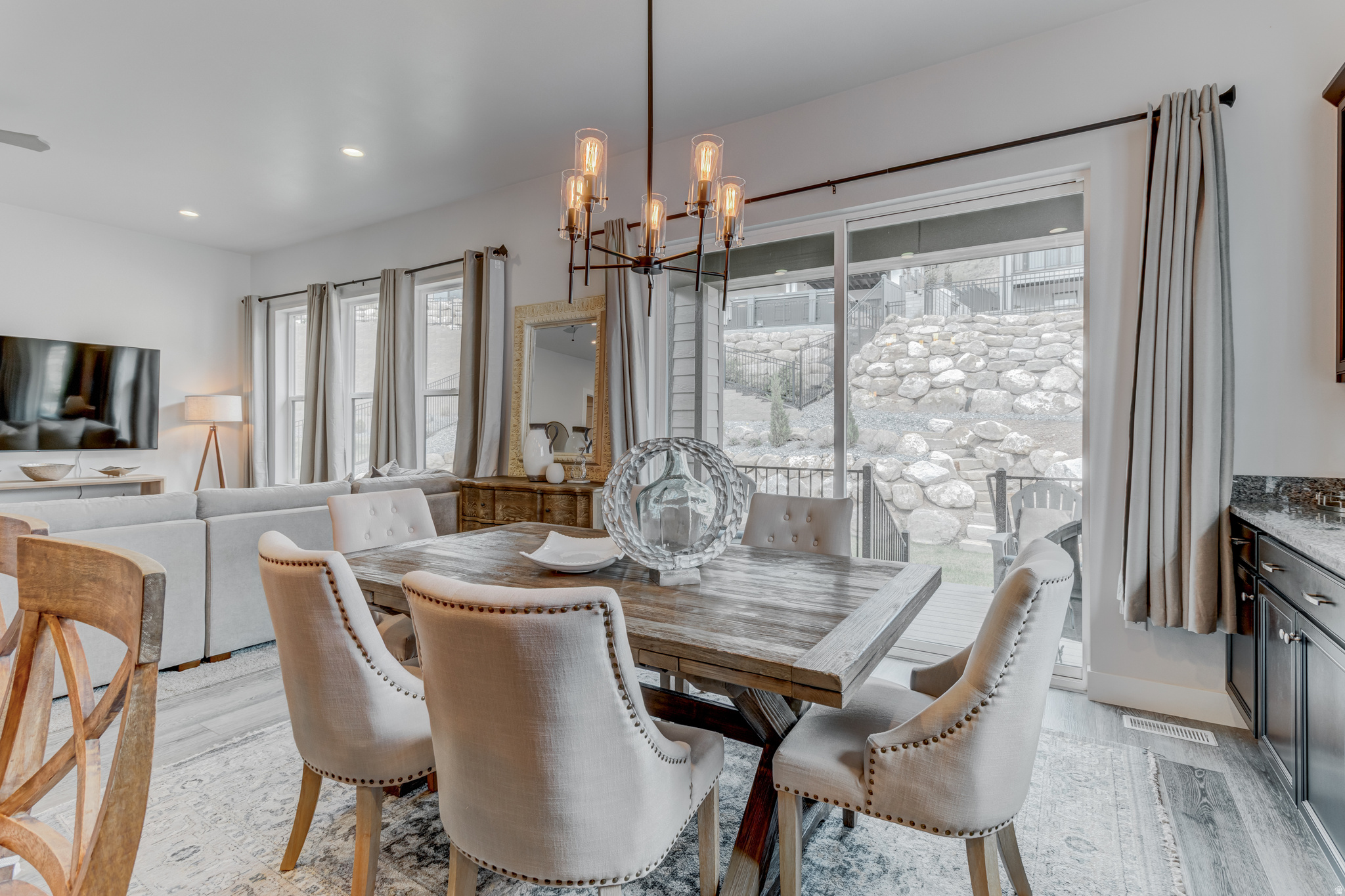 CANYON POINT - Residential