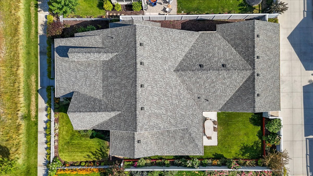 DAYBREAK - Residential