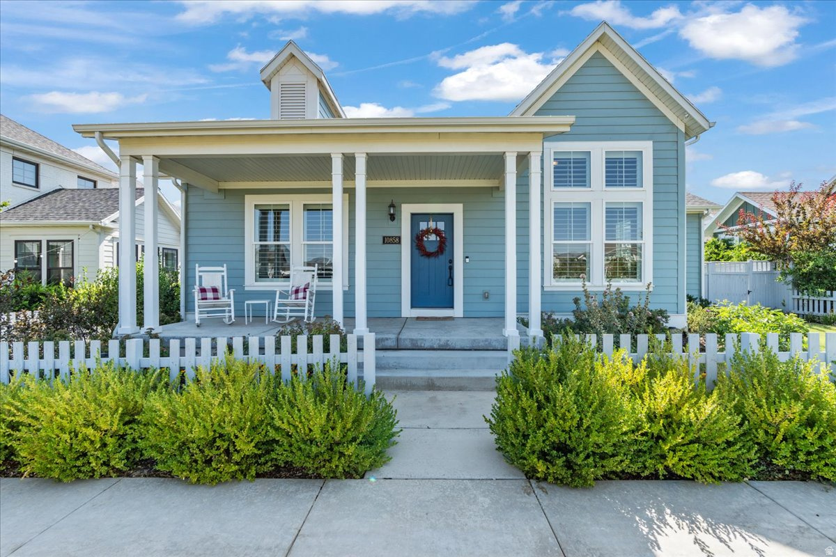 DAYBREAK - Residential