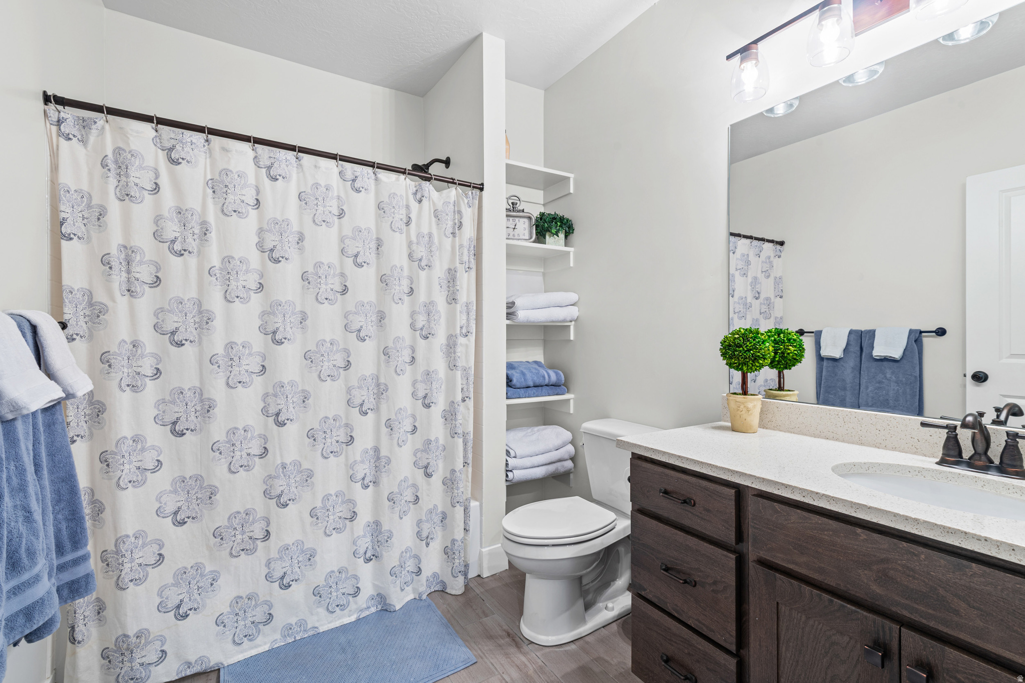 DAYBREAK - Residential