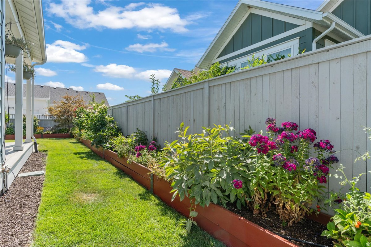 DAYBREAK - Residential