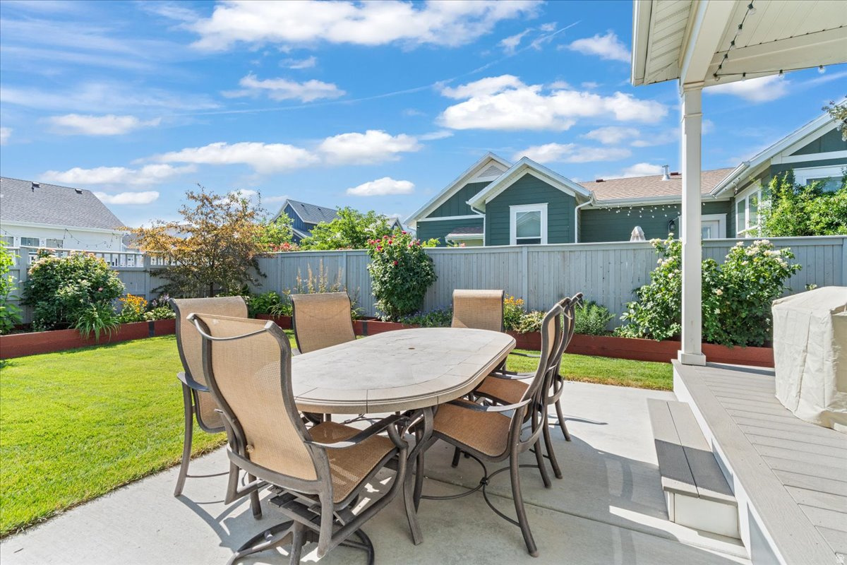 DAYBREAK - Residential