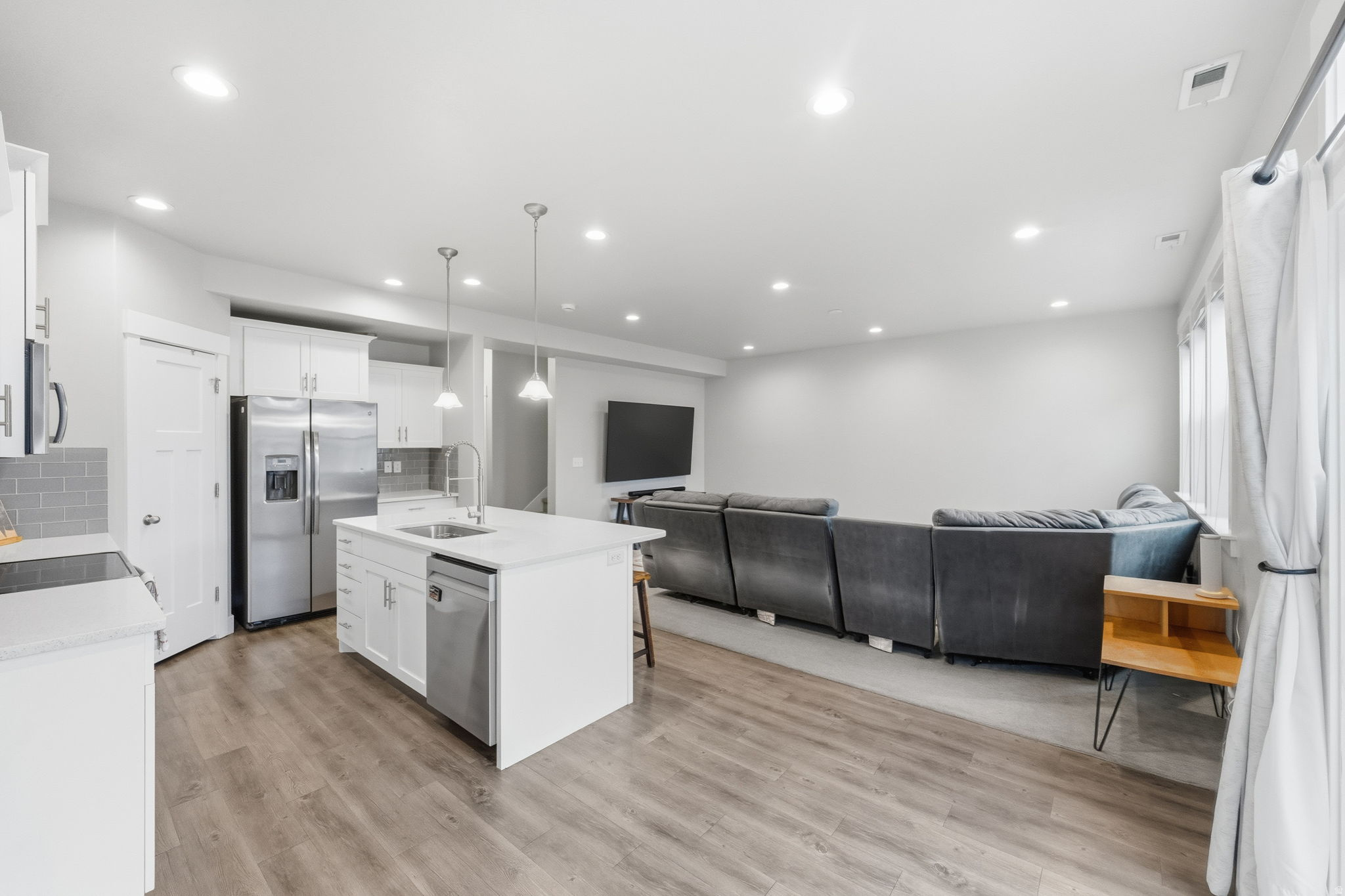 STONE CREEK CANYON - Residential