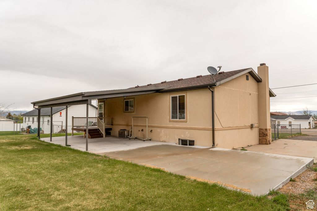 Photo of 4290 S VERNAL Ave, Vernal, UT 84078 (MLS # 2153903)