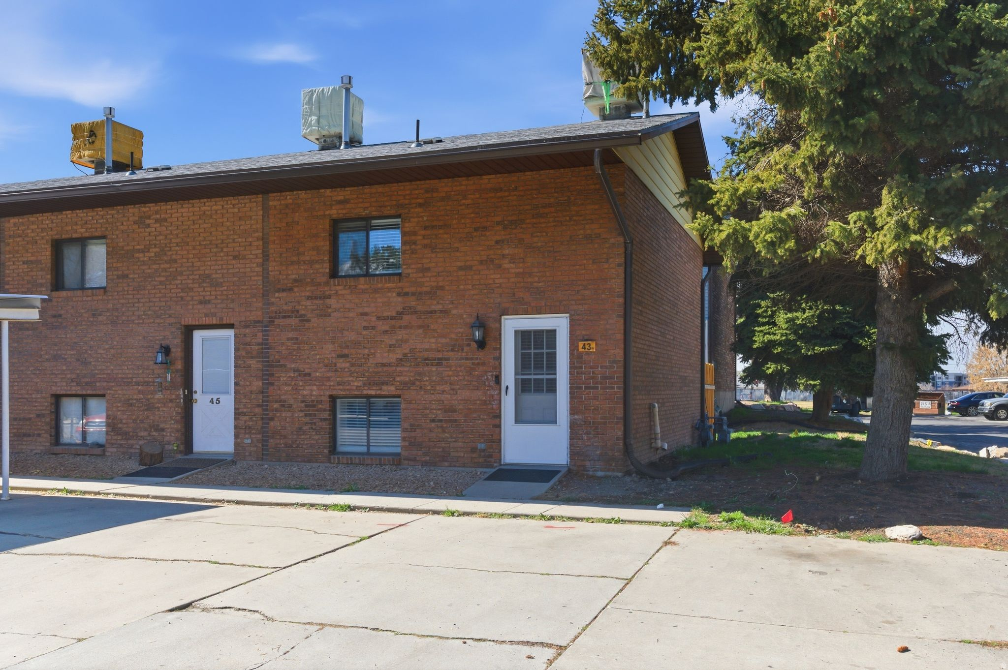 MILCREEK MANOR - Residential