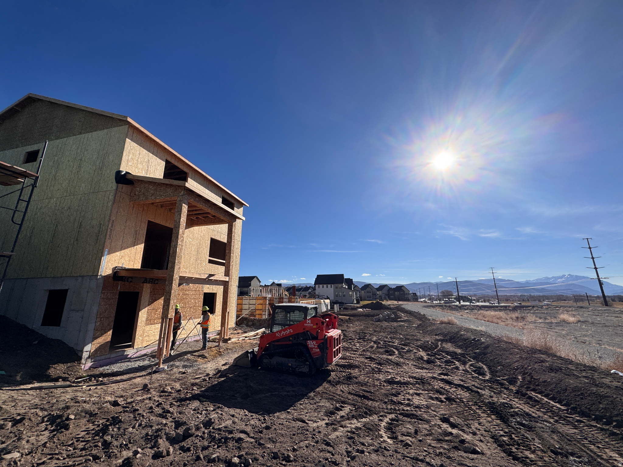 2051 N HIGH UINTAS LN E 102