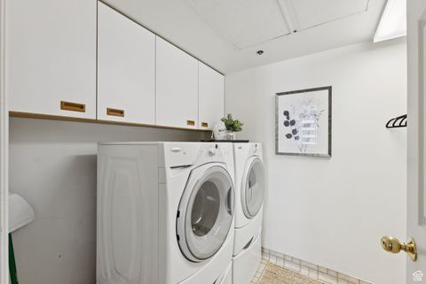 Tiny photo for 48 W 300 S #1405N, Salt Lake City, UT 84101 (MLS # 2097969)