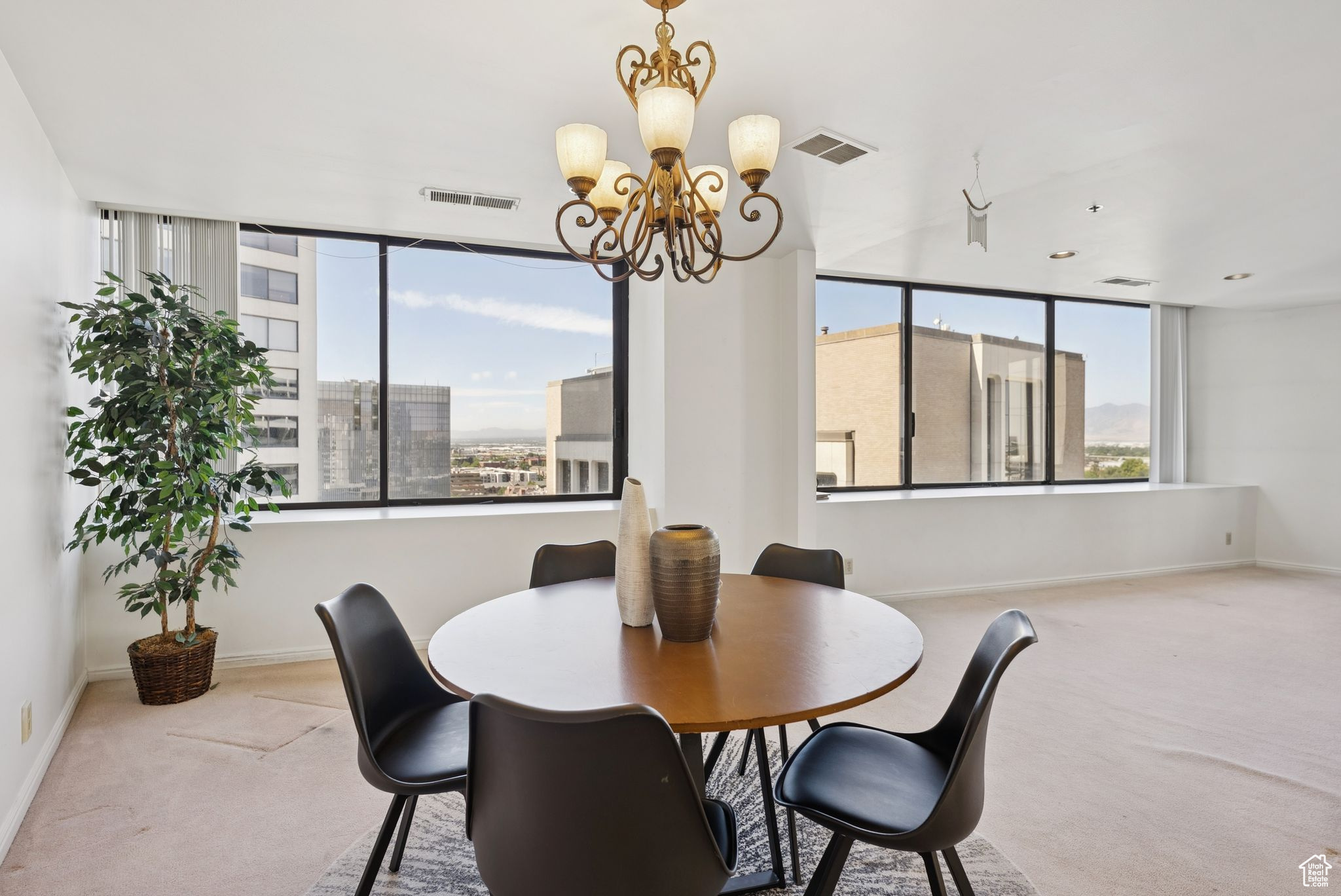 AMERICAN TOWERS - Residential