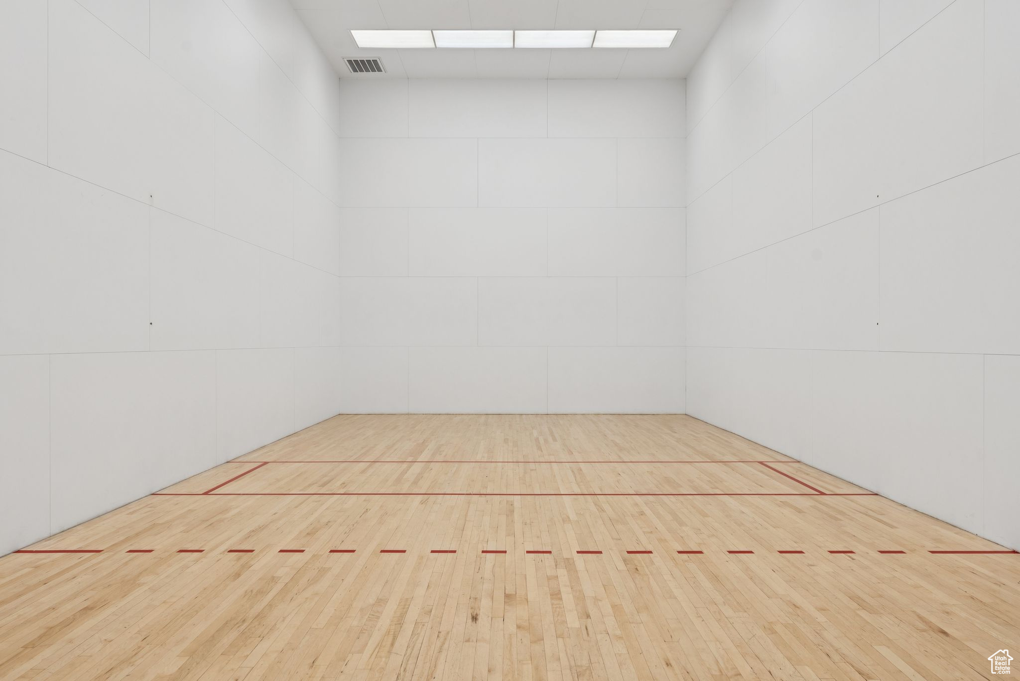 AMERICAN TOWERS - Residential