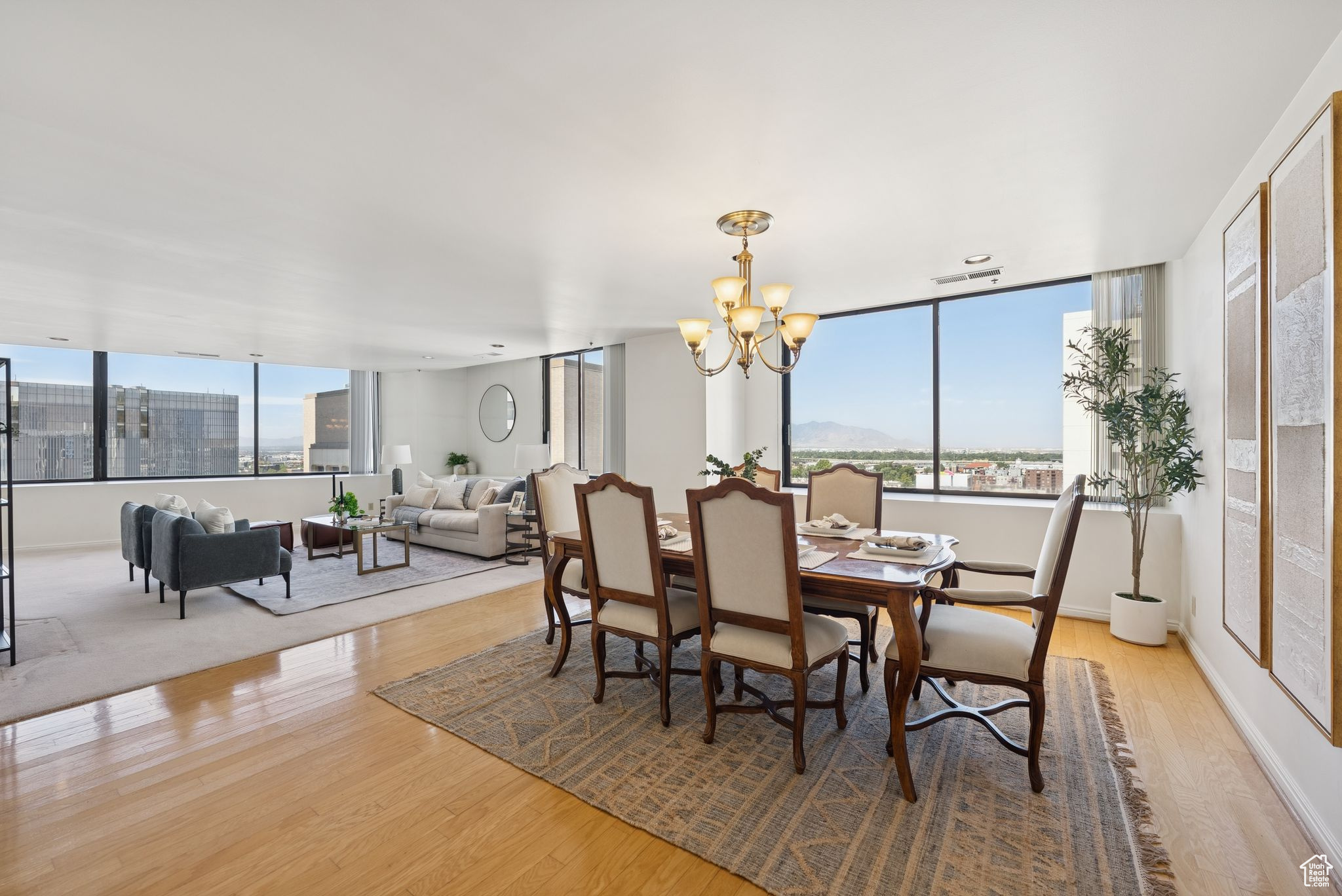 AMERICAN TOWERS - Residential