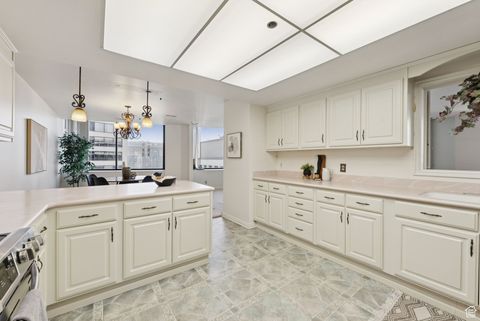 Tiny photo for 48 W 300 S #1405N, Salt Lake City, UT 84101 (MLS # 2097969)