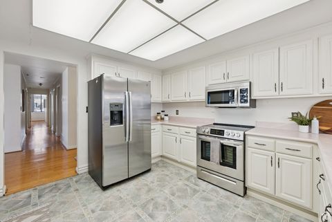 Tiny photo for 48 W 300 S #1405N, Salt Lake City, UT 84101 (MLS # 2097969)