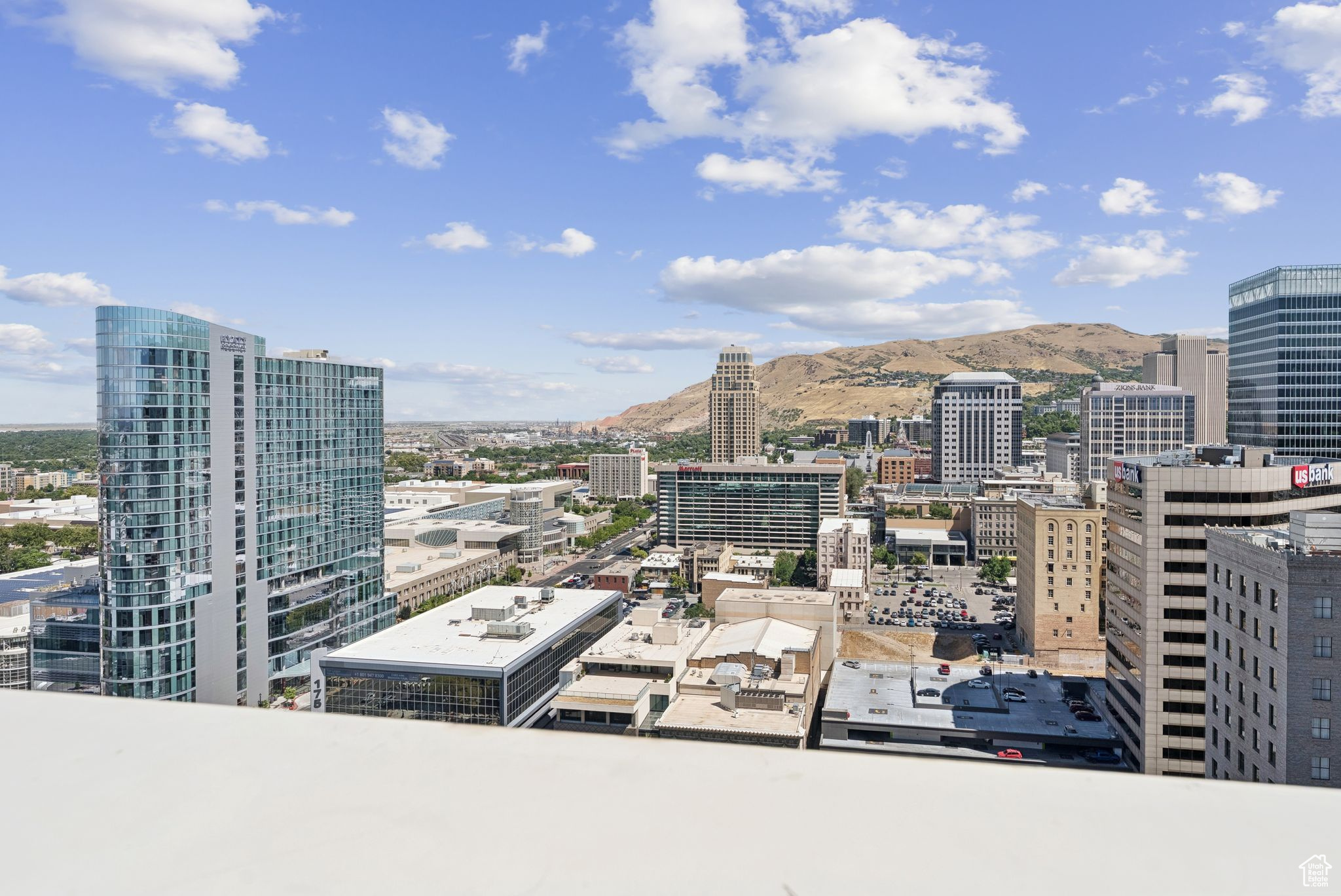 AMERICAN TOWERS - Residential